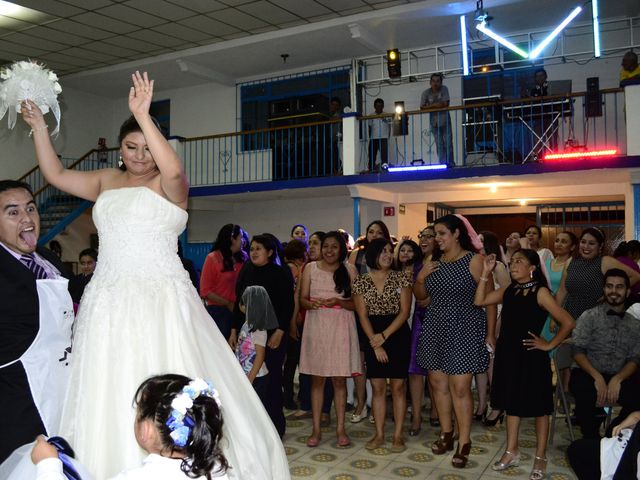 La boda de Mario y Silvia en Coatepec, Veracruz 32