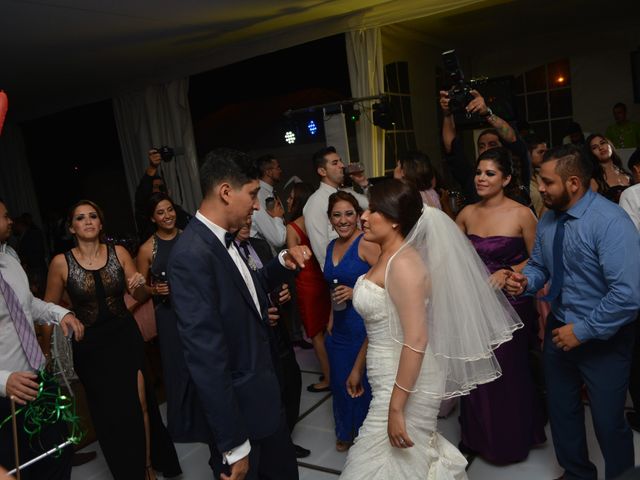 La boda de Joel Alejandro y Betty en Tlajomulco de Zúñiga, Jalisco 14