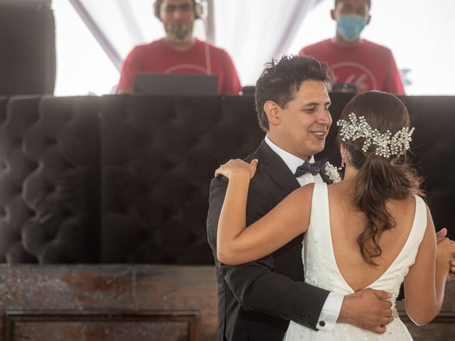La boda de Ricardo y Caro en Chapala, Jalisco 23