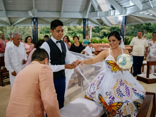 La boda de Emmanuel y Karla en Ixtapa Zihuatanejo, Guerrero 40