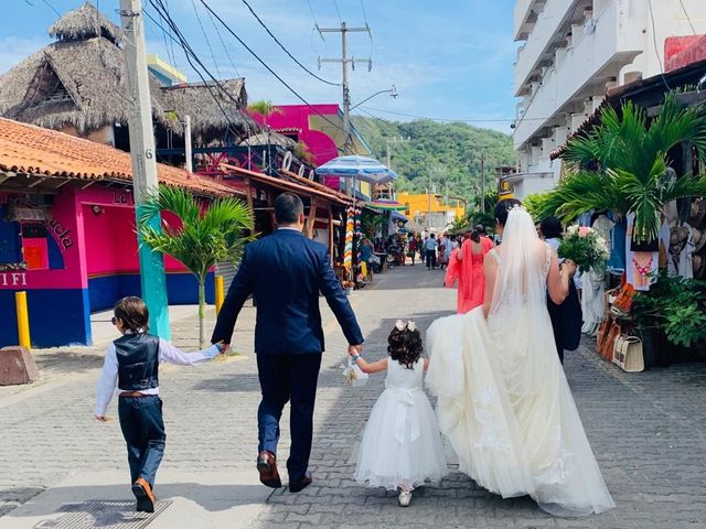 La boda de Alejandro  y Elena en Manzanillo, Colima 4