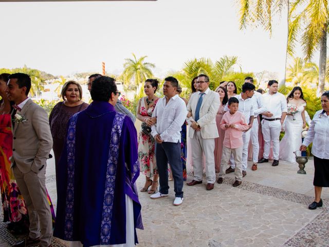 La boda de Osvaldo y Erika en Ixtapa Zihuatanejo, Guerrero 13