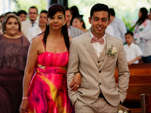 La boda de Osvaldo y Erika en Ixtapa Zihuatanejo, Guerrero 15