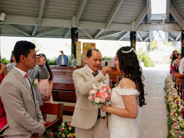 La boda de Osvaldo y Erika en Ixtapa Zihuatanejo, Guerrero 23