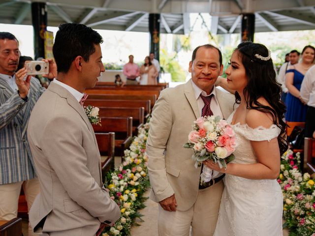 La boda de Osvaldo y Erika en Ixtapa Zihuatanejo, Guerrero 25