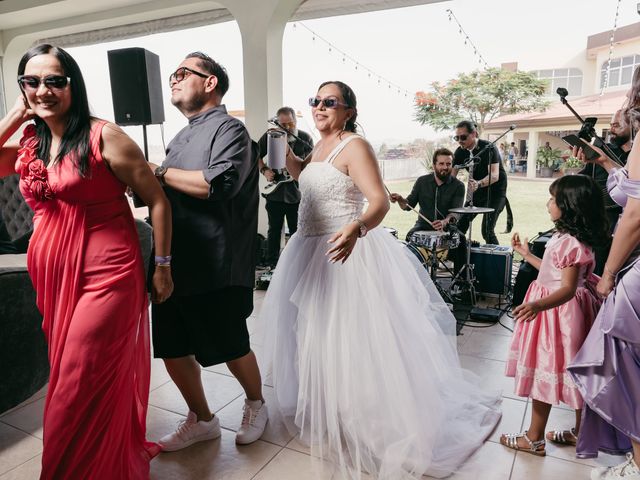 La boda de Alfredo y Gaby en Guadalajara, Jalisco 10