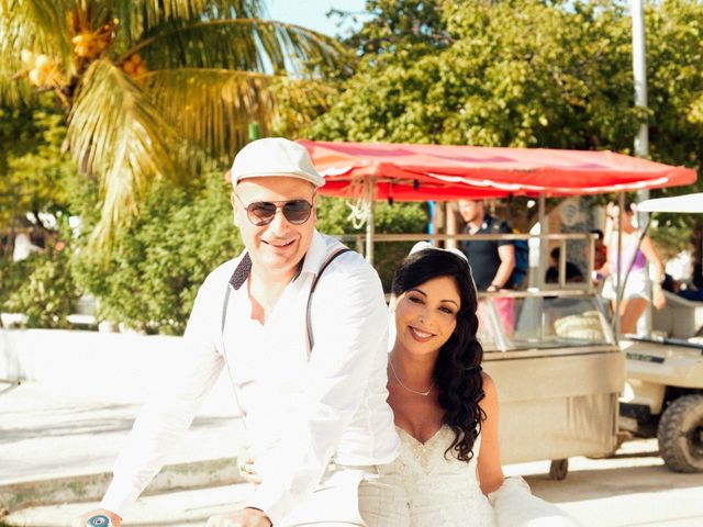 La boda de Luis y Loriana en Holbox, Quintana Roo 27