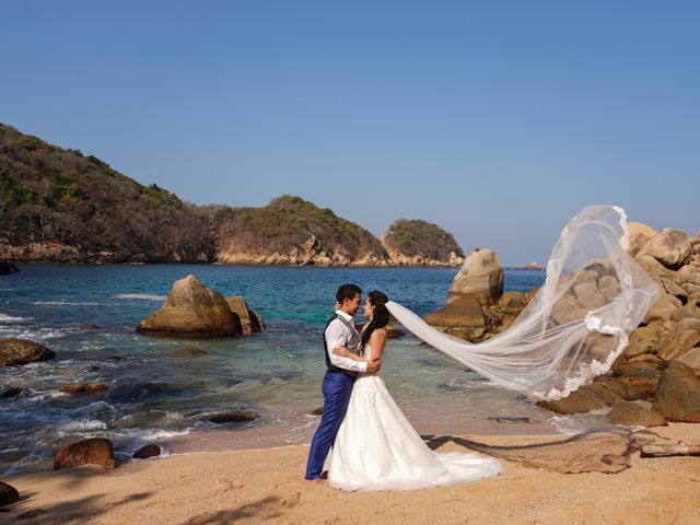 La boda de Erick y Raissa en Acapulco, Guerrero 47