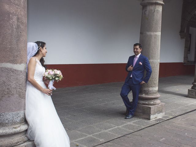 La boda de Carlos y Lydia en Coyoacán, Ciudad de México 18