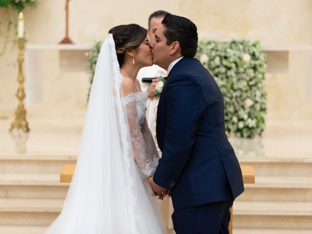 La boda de Yadiel y Fernanda en Mérida, Yucatán 47