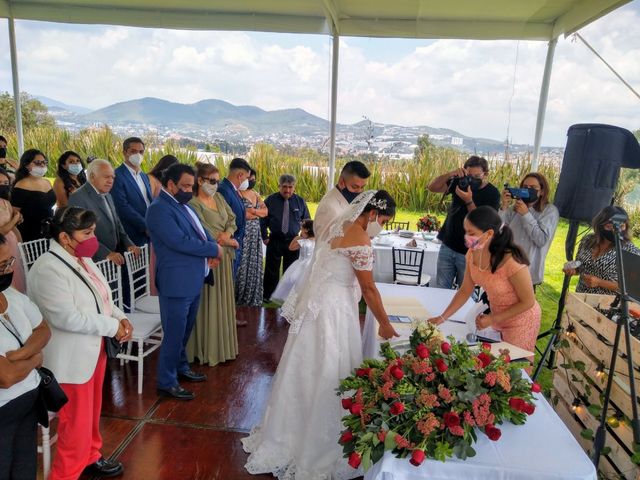 La boda de Héctor  y Carolina  en Atizapán de Zaragoza, Estado México 4