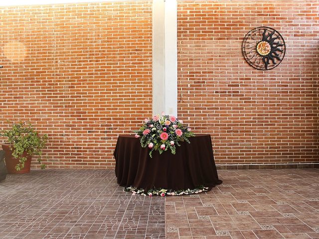 La boda de Othaniel y Elizabeth en Xochimilco, Ciudad de México 5
