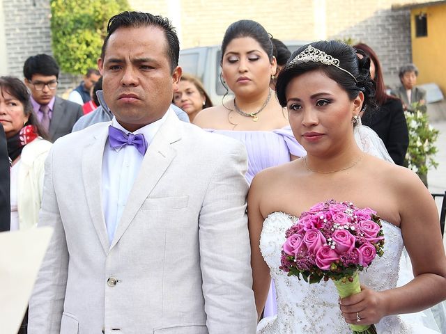 La boda de Othaniel y Elizabeth en Xochimilco, Ciudad de México 11