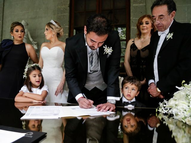 La boda de Arturo y Yolibeth en Miguel Hidalgo, Ciudad de México 16