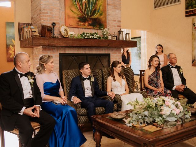 La boda de Renato  y María  en Saltillo, Coahuila 5
