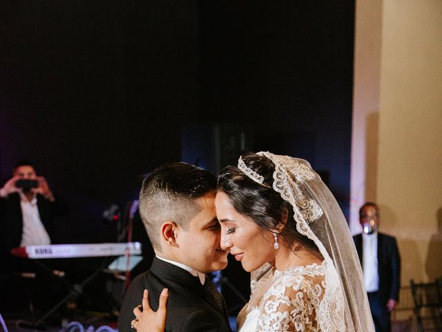 La boda de Carlos y Ixchel en Monterrey, Nuevo León 37