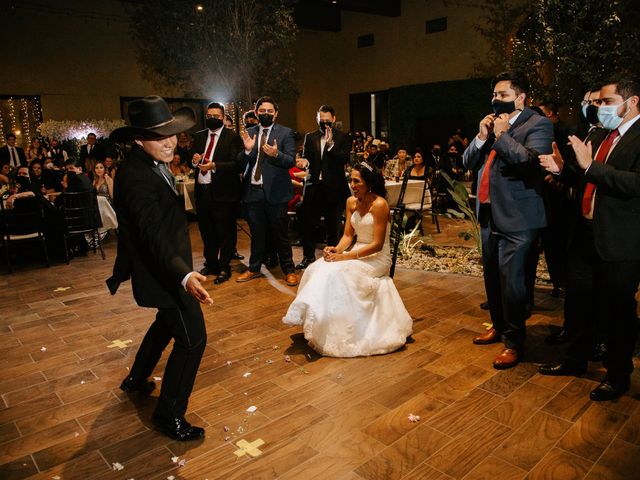 La boda de Carlos y Ixchel en Monterrey, Nuevo León 48