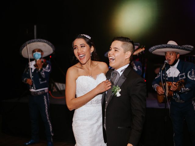 La boda de Carlos y Ixchel en Monterrey, Nuevo León 54