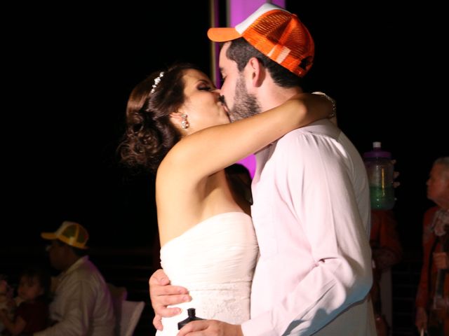 La boda de Miguel y Laura en Ixtapa Zihuatanejo, Guerrero 29