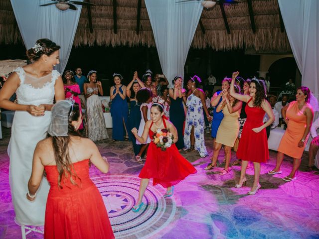 La boda de Jonathan y Arena en Huatulco, Oaxaca 84