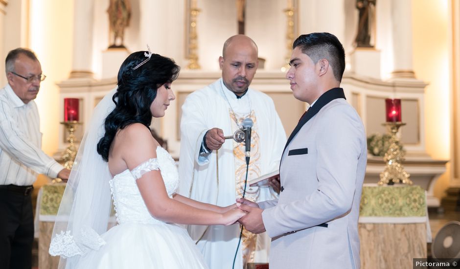 La boda de Mario y Yesi en Villa de Alvarez, Colima