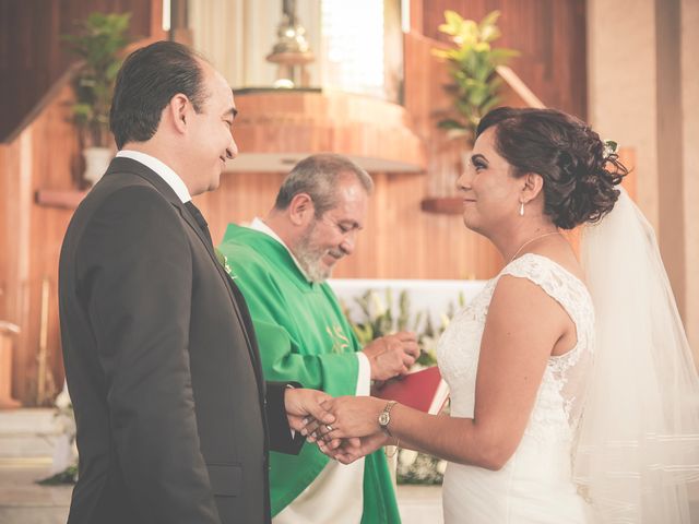 La boda de Enrique y Berenice en Tequesquitengo, Morelos 18