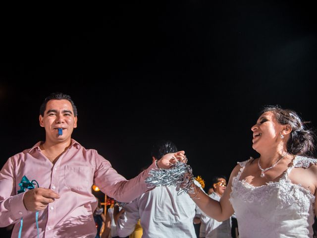 La boda de Octavio y Xochitl en Acapulco, Guerrero 28