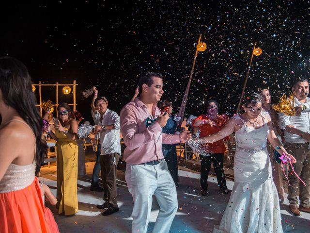La boda de Octavio y Xochitl en Acapulco, Guerrero 30