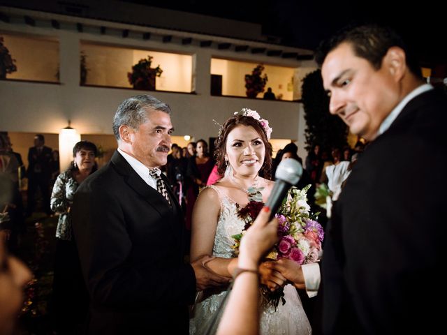 La boda de Salvador y Zinnia en Pátzcuaro, Michoacán 19