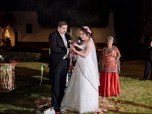 La boda de Salvador y Zinnia en Pátzcuaro, Michoacán 13