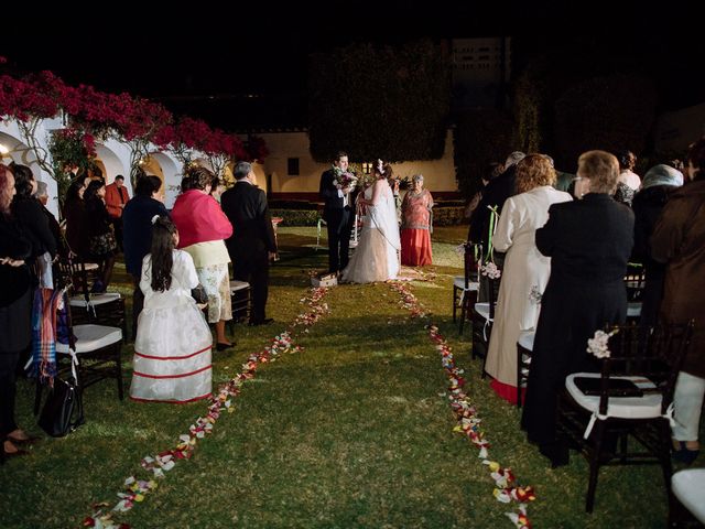 La boda de Salvador y Zinnia en Pátzcuaro, Michoacán 28