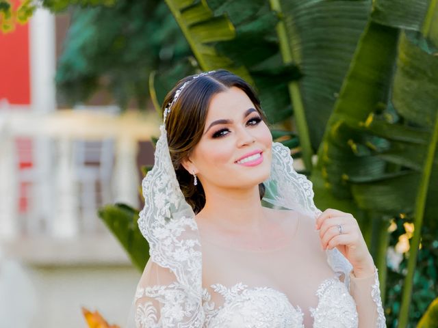 La boda de Alejandro y Alejandra en Mazatlán, Sinaloa 4