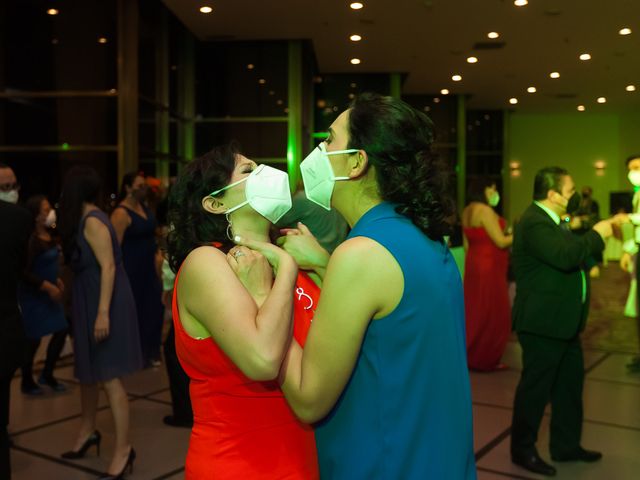 La boda de Erandi y Gaby en Cuauhtémoc, Ciudad de México 61