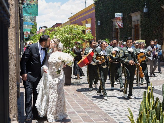 La boda de Anuar y Andrea en Tequila, Jalisco 24