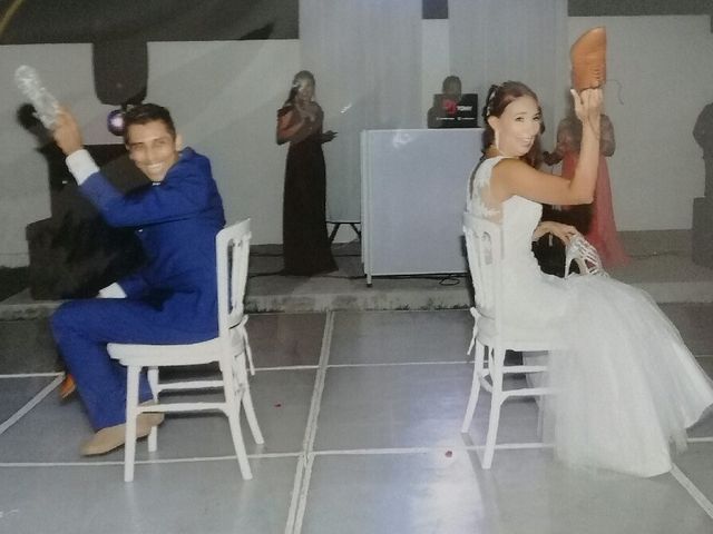 La boda de Raquel  y Izait en Tecomán, Colima 22