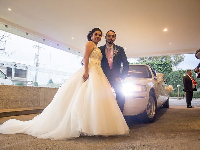 La boda de Carlos  y Fabiola  en Chiautempan, Tlaxcala 13