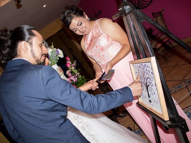 La boda de Carlos  y Fabiola  en Chiautempan, Tlaxcala 15