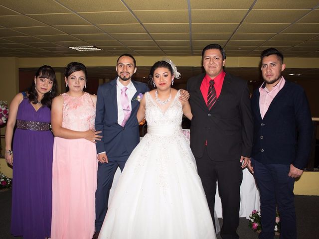 La boda de Carlos  y Fabiola  en Chiautempan, Tlaxcala 22