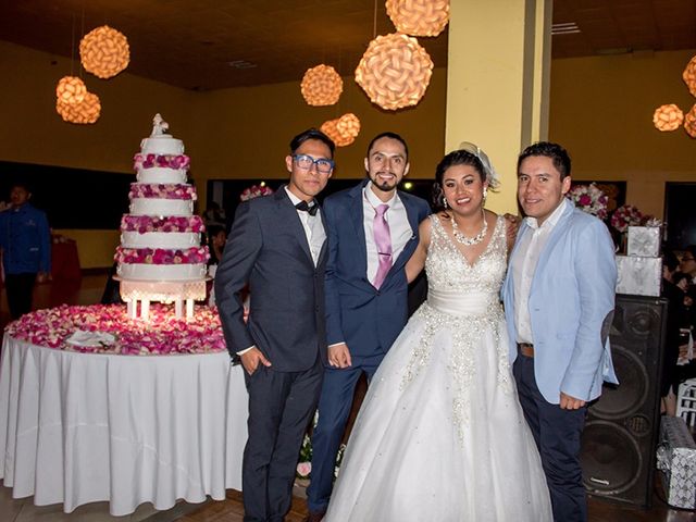 La boda de Carlos  y Fabiola  en Chiautempan, Tlaxcala 25