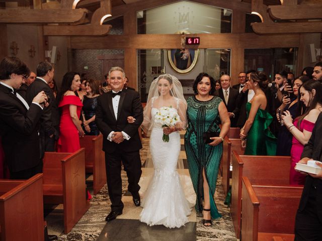 La boda de César y Ale en San Pedro Garza García, Nuevo León 31