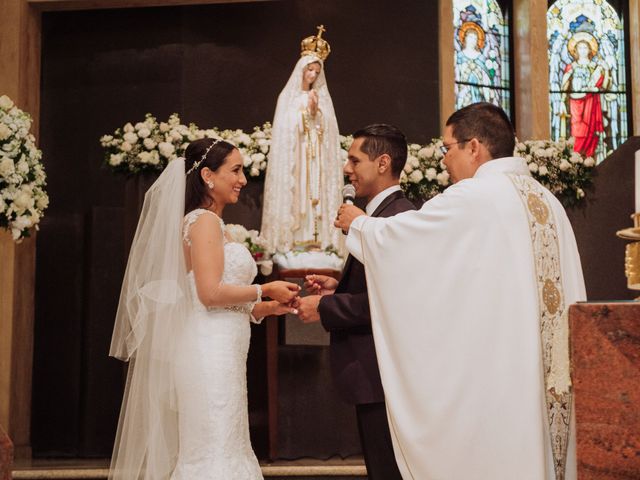 La boda de César y Ale en San Pedro Garza García, Nuevo León 34