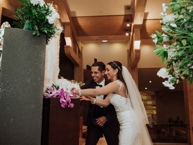 La boda de César y Ale en San Pedro Garza García, Nuevo León 44