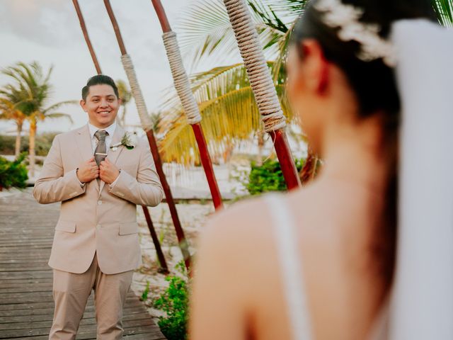 La boda de Miguel y Daniela en Cancún, Quintana Roo 16