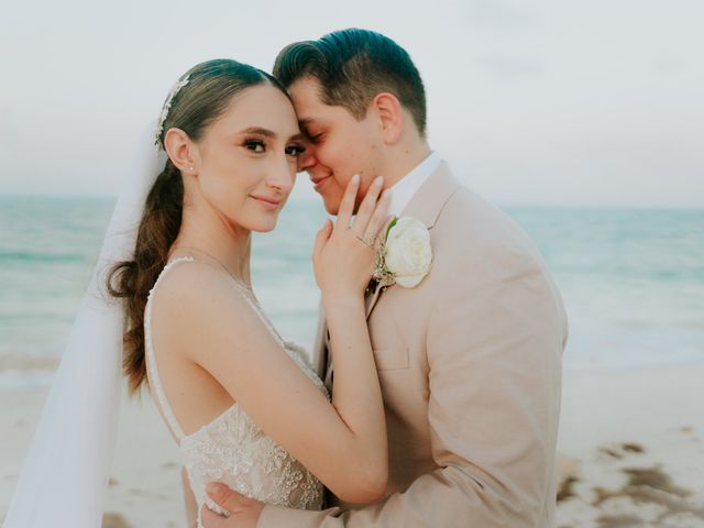 La boda de Miguel y Daniela en Cancún, Quintana Roo 19