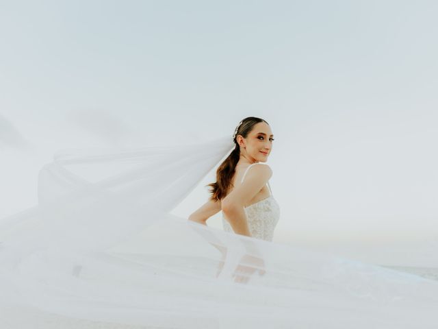 La boda de Miguel y Daniela en Cancún, Quintana Roo 20