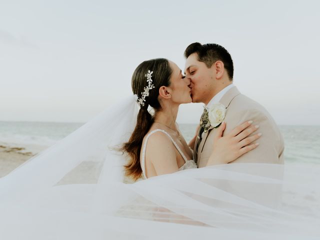 La boda de Miguel y Daniela en Cancún, Quintana Roo 1
