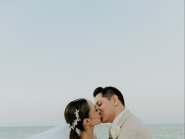 La boda de Miguel y Daniela en Cancún, Quintana Roo 21