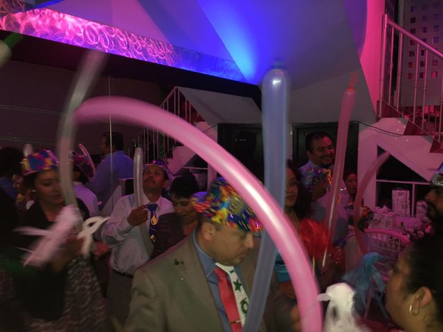 La boda de Julián  y Erika  en Nezahualcóyotl, Estado México 10