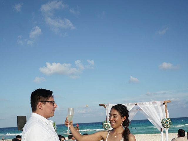 La boda de Francisco Alfonso  y Ana Lilia  en Cancún, Quintana Roo 22