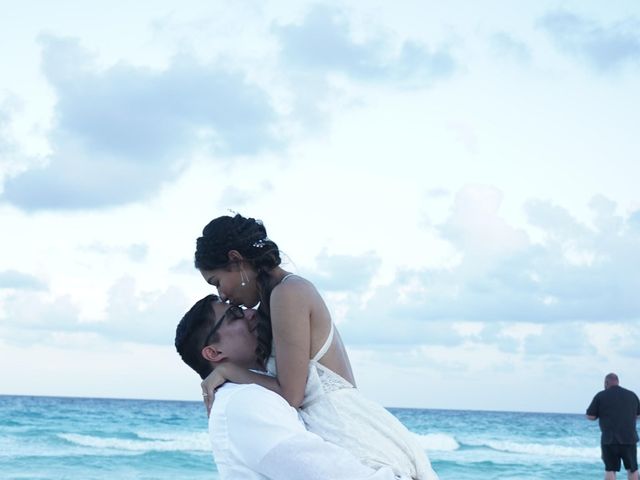 La boda de Francisco Alfonso  y Ana Lilia  en Cancún, Quintana Roo 29